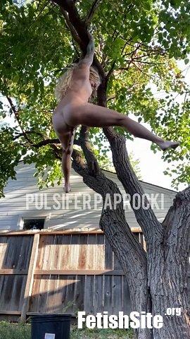 PulsiferPaprocki - Hanging Tree Poop [UltraHD 2K, 1920p] [ScatShop.com]